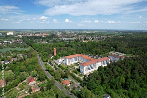 Stadt Pasewalk, Krankenhaus am Rande der Stadt 2024