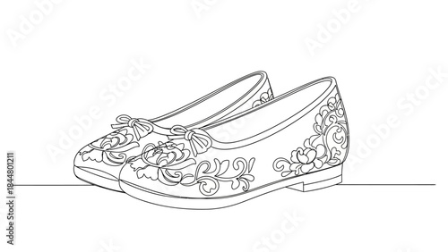 Elegant Traditional Embroidered Flat Shoes with Floral Patterns and Bow Details