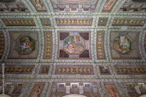 фотографія Frescoed ceiling, Palazzo Te - Mantua, Italy