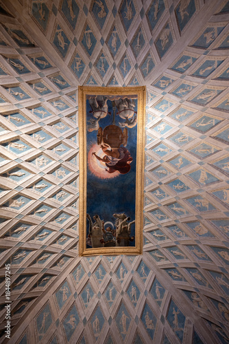 фотографія Vaulted ceiling fresco, Palazzo Te - Mantua, Italy