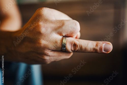Canvastavla Hand showing middle finger rude gesture with ring