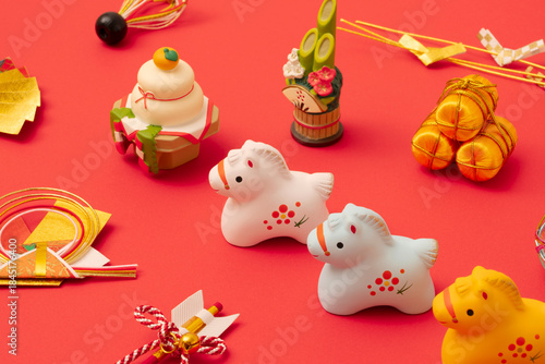 Japanese New Year. Horse zodiac and New Year's decorations. 日本のお正月。午（うま）の干支とお正月の飾り
