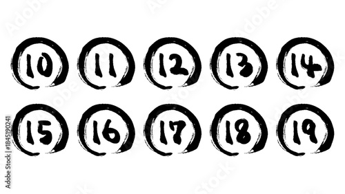 筆タッチの数字の10から19の手描きイラスト