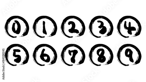 筆タッチの手描きの0～9のイラストセット