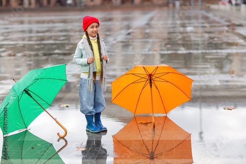 Cute little girl with umbre...