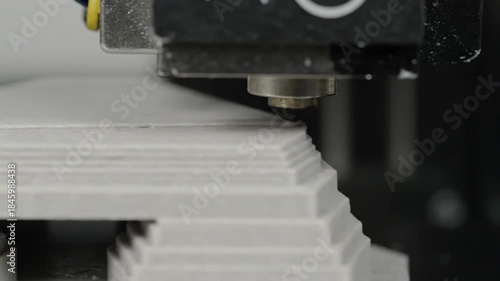 Precision 3d printing process captured in detail: layerbylayer mechanism