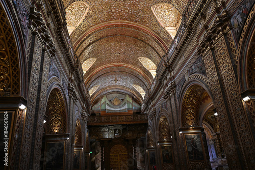Photos Die Basilika de Nuestra Seniora - Quito