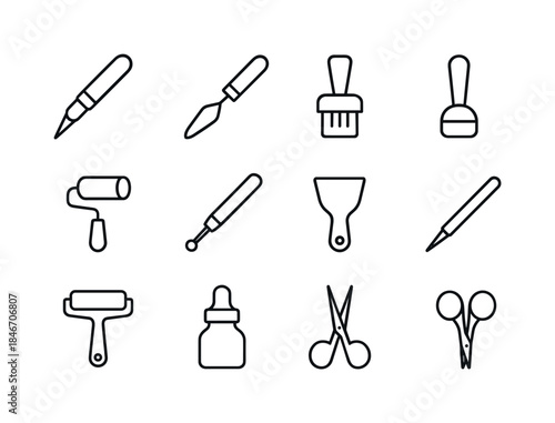 Mixed Media Tools. Mixed media tools. Line icon set of mixed med