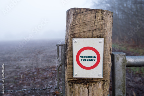Belgian no entry sign