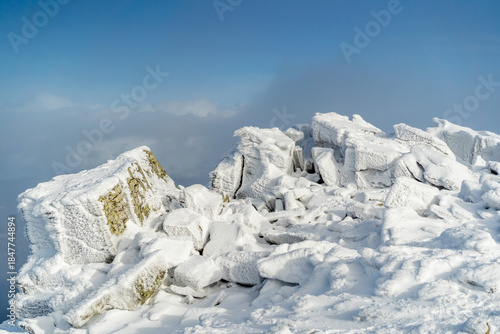 Fototapeta Naklejka Na Ścianę i Meble -  Winter landscape on Babia Gora mountain trail, Poland

