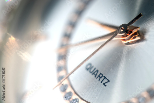 Fotografía Scorpion hour and minute hands with stones inside the watch dial, macro