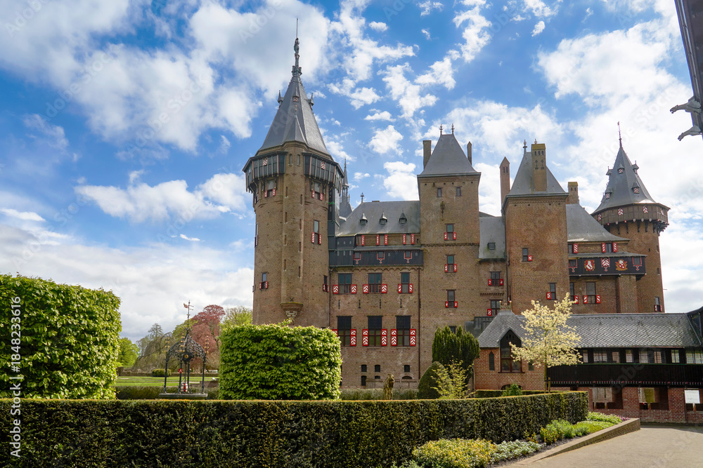 Fototapeta premium Park view on the De Haar Castle on a nice spring day. Utrecht, Netherlands