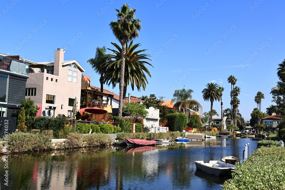 Fototapeta premium Venice Canals, historic canal district in the Venice neighborhood of Los Angeles, California