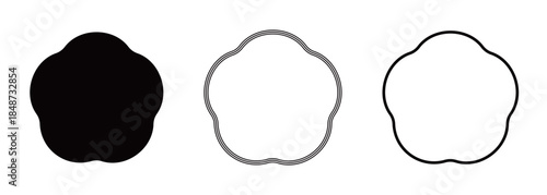 ゆるふわな梅の花のイラスト素材セット　コピースペースあり　背景透過　モノクロ