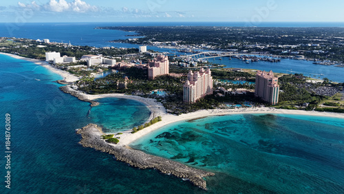Tableau sur toile Nassau Skyline At Paradise Island In Nassau Bahamas