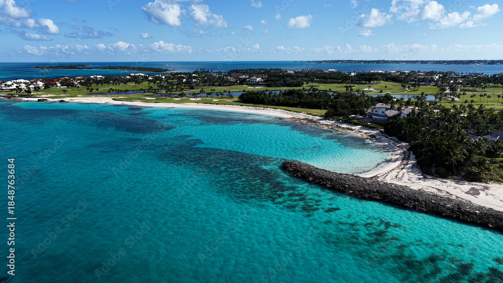 Obraz premium Paradise Island Skyline At Nassau In New Providence Bahamas. Seascape Skyline. Downtown Landscape. Summer Travel. Paradise Island Skyline In Nassau In New Providence Bahamas. Highrise Buildings.