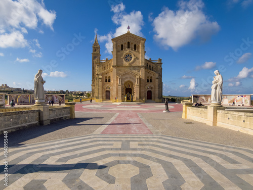 Photos The Basilica of the National Shrine of the Blessed Virgin of Ta' Pinu, Gozo, Mal