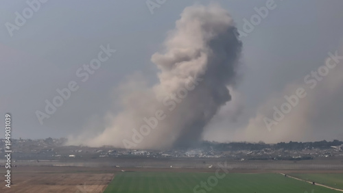 Air Force Strike Smoke Over Gaza Area

Short footage showing a large smoke plume after an air force strike in Gaza, filmed in January 2024.Aerial
