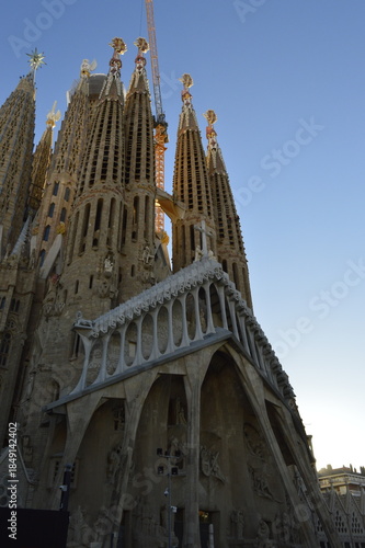 Wallpaper Mural Sagrada Família em Barcelona na Espanha Torontodigital.ca