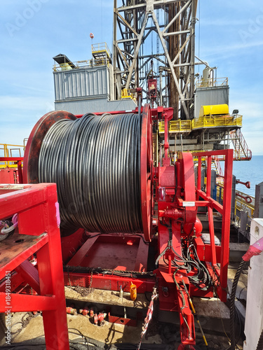 Fotografía Coiled tubing unit on the jack up rig for well intervention and services
