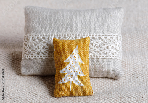 Holiday cushion with christmas tree and lace