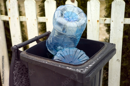 empty plastc bottles