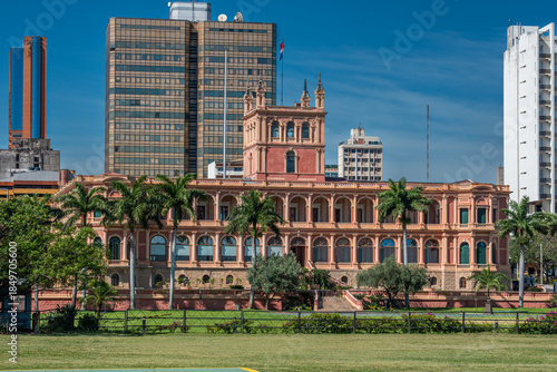 Photos Asuncion, Paraguay, a city of contrasts and buildings in need of reconstruction