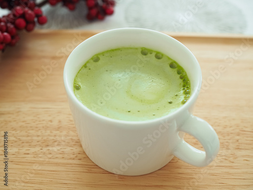 温かい抹茶ラテ