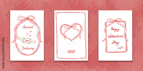 Foto Set of 3 hand drawn Valentine's Day cards with cute frames