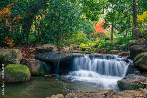Fényképezés A scenic view of forest streams and red maple trees in the West Lake area of Hangzhou, China