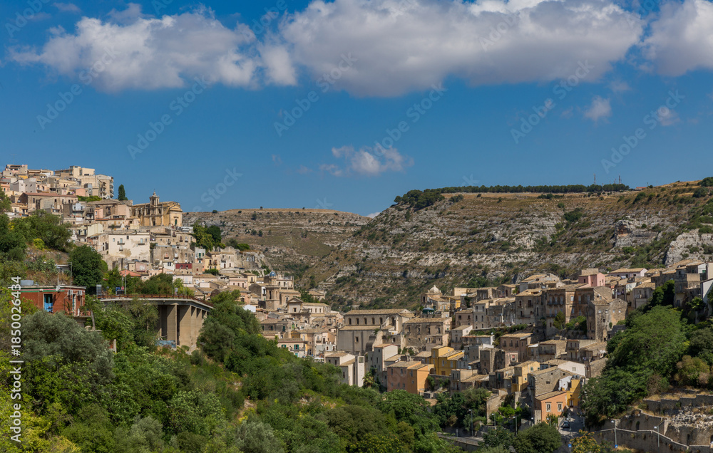 Fototapeta premium Ancient Italian Hilltop Town in Rocky Valley