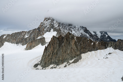 Wallpaper Mural Pointe Helbronner and glacier slopes - Courmayeur, Italy Torontodigital.ca