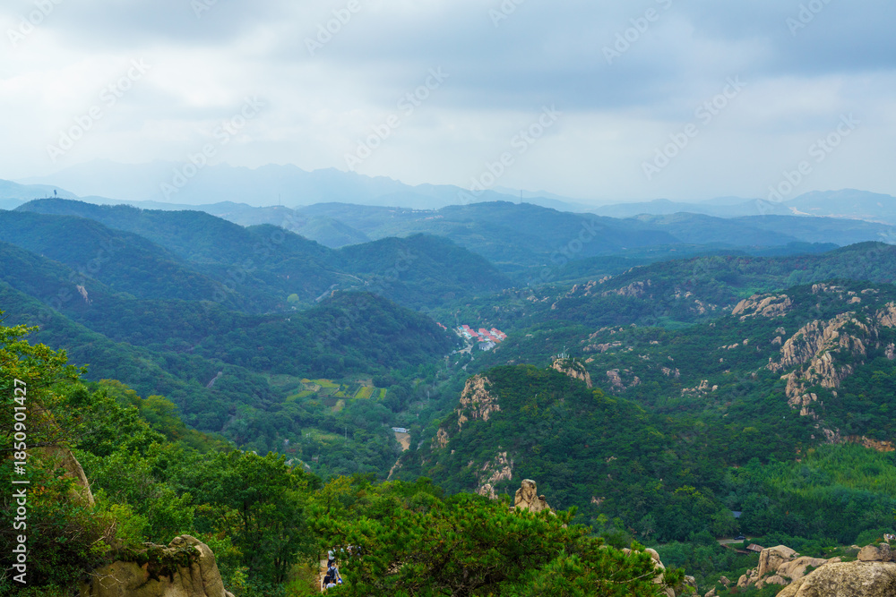 Naklejka premium Layer upon layer of mountain scenery