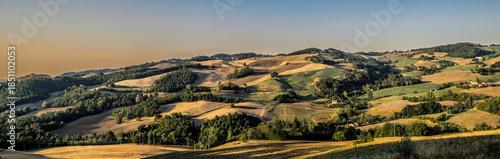 Hilly ridge that descends from Monghidoro towards the valley floor of the Savena river
