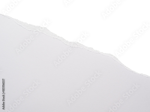 Papel rasgado blanco sobre fondo blanco, recurso gráfico
