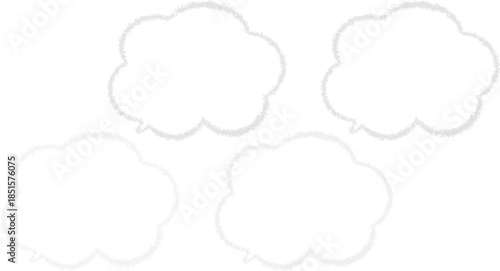 黒からグレーにかけてづ古碑ずつ色が違う雲の形のふきだしセット。クレヨンで描かれたかわいいふきだし。らくがき風。手描き風。