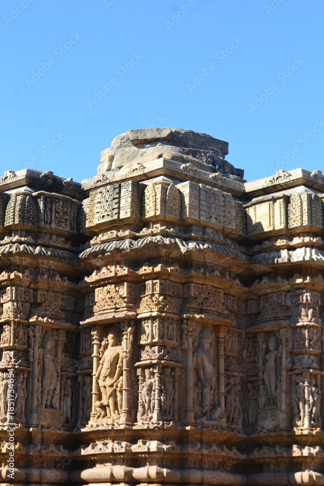 Obraz premium Modhera Sun Temple, Gujarat, India – Ancient Hindu Architectural Marvel