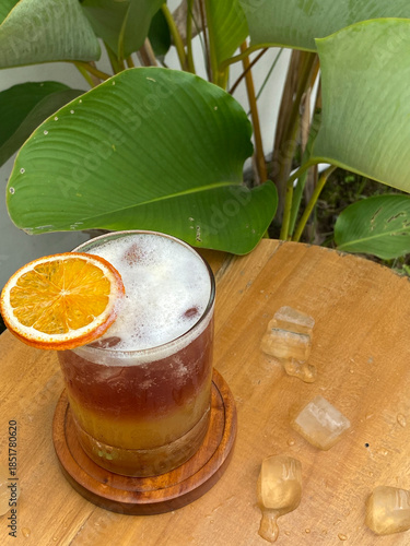 tea with lemon and mint