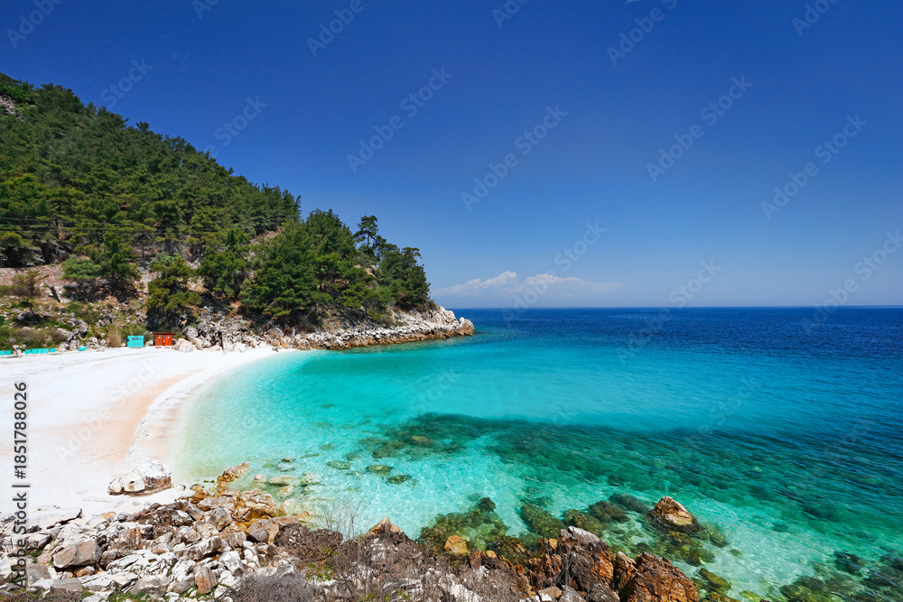 Fototapeta premium Marble beach in Thassos, Greece