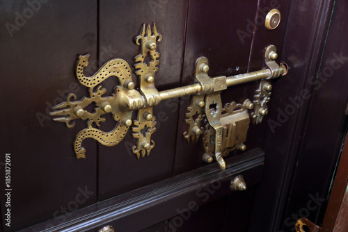 Indian traditional trident designed door latch or aldrop and lock 