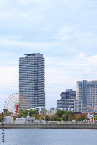 神戸港新港第一突堤から見たハーバーランド方面の風景