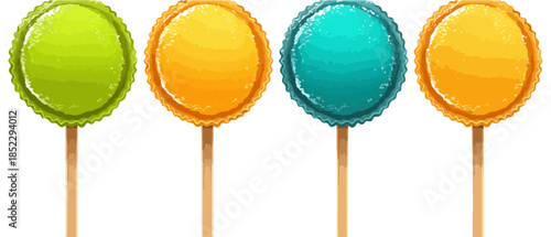 Quattro lecca-lecca rotondi colorati, verde, arancione e turchese, isolati su sfondo bianco.