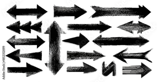 Sammlung verschiedener handgezeichneter schwarzer Pfeile mit transparentem Hintergrund für Richtungsangaben und Navigation.