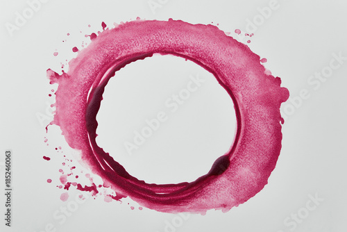 Circular wine glass mark with splashes and drips