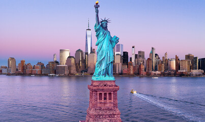 Handdoek met foto Vrijheidsbeeld Skyline Manhattan met Vrijheidsbeeld  © Volodymyr