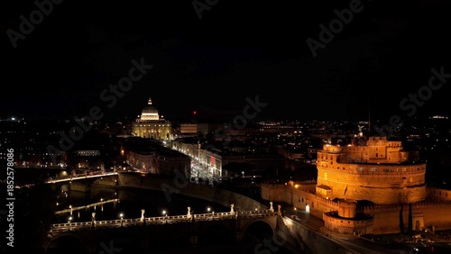 Tableau sur toile Suggestiva ripresa aerea del centro di Roma di notte