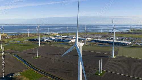 Фотография Datacenter Energy: Wind Turbine and Solar Power Aerial