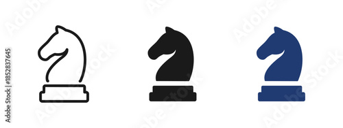 Chess knight strategy icon symbolizing planning, tactics and decision making. Business strategy, leadership, competition and management concept for corporate, finance and consulting projects.