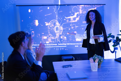 Quadro em tela Business presentation on technology trends in a modern conference room with enga
