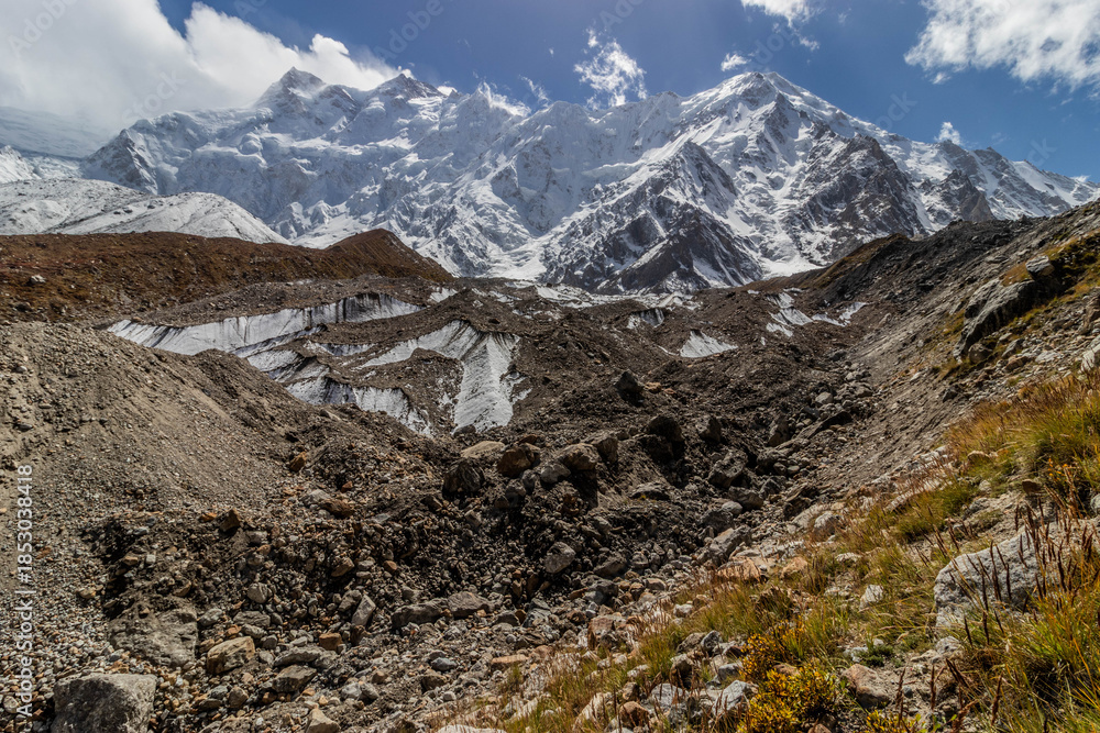 Obraz premium Ganalo glacier under Nanga Parbat mountain in Gilgit-Baltistan region in Pakistan